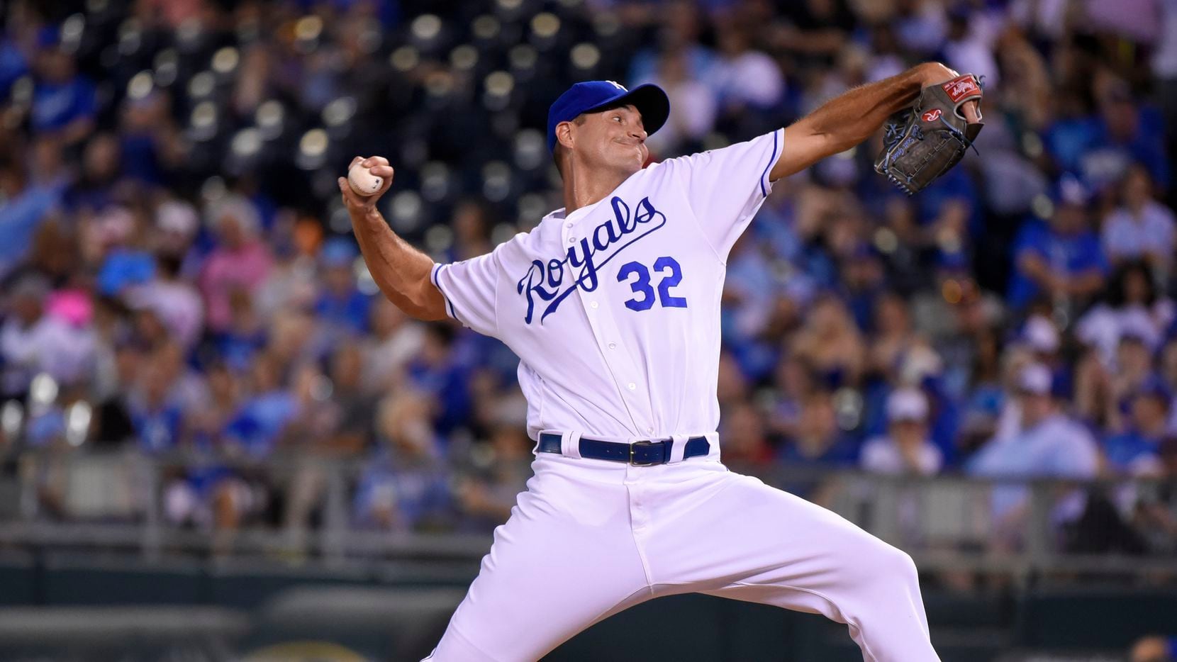 FILE — Chris Young #32 of the Kansas City Royals throws in the sixth inning of a game on...