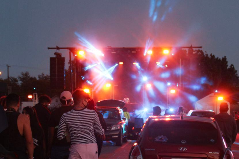 Onstage Systems organizó conciertos tipo drive-in en Fair Park durante la pandemia y la idea...