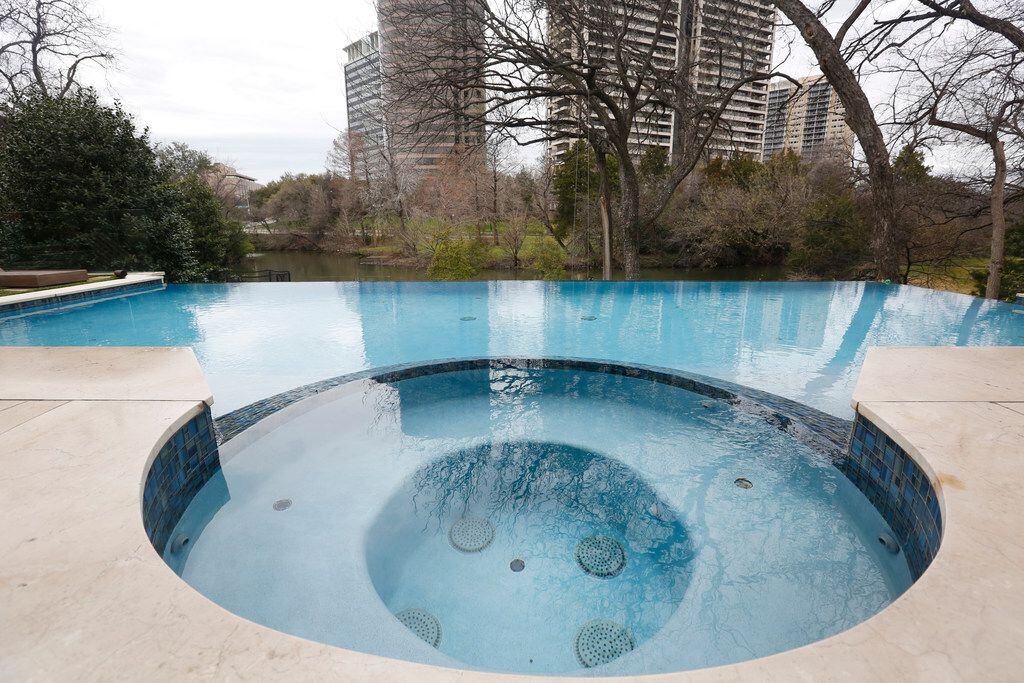 Infinity pool at Travis and Stephanie Hollman's home in Dallas on Thursday, Feb. 21, 2019....
