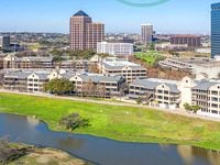 Riverside Commons is at the south end of the Las Colinas Urban Center.