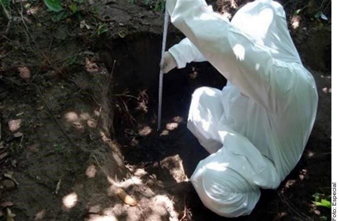 Se han exhumado 23 cuerpos en un terreno de Los Negritos, en Villamar, ubicado en la...