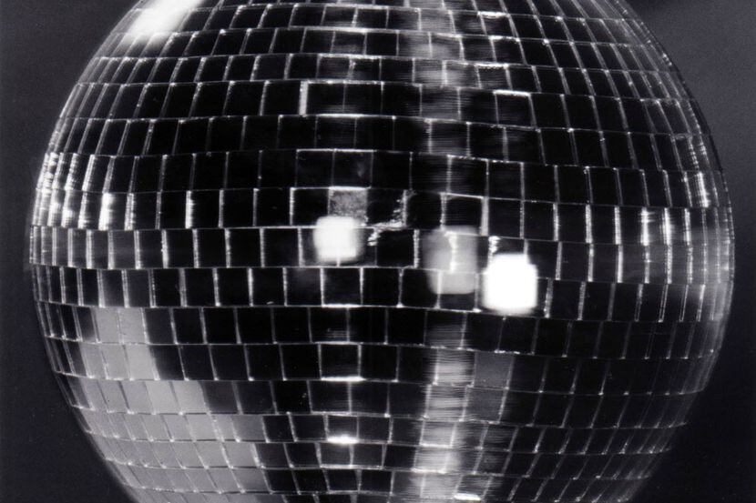 Mirrored disco ball