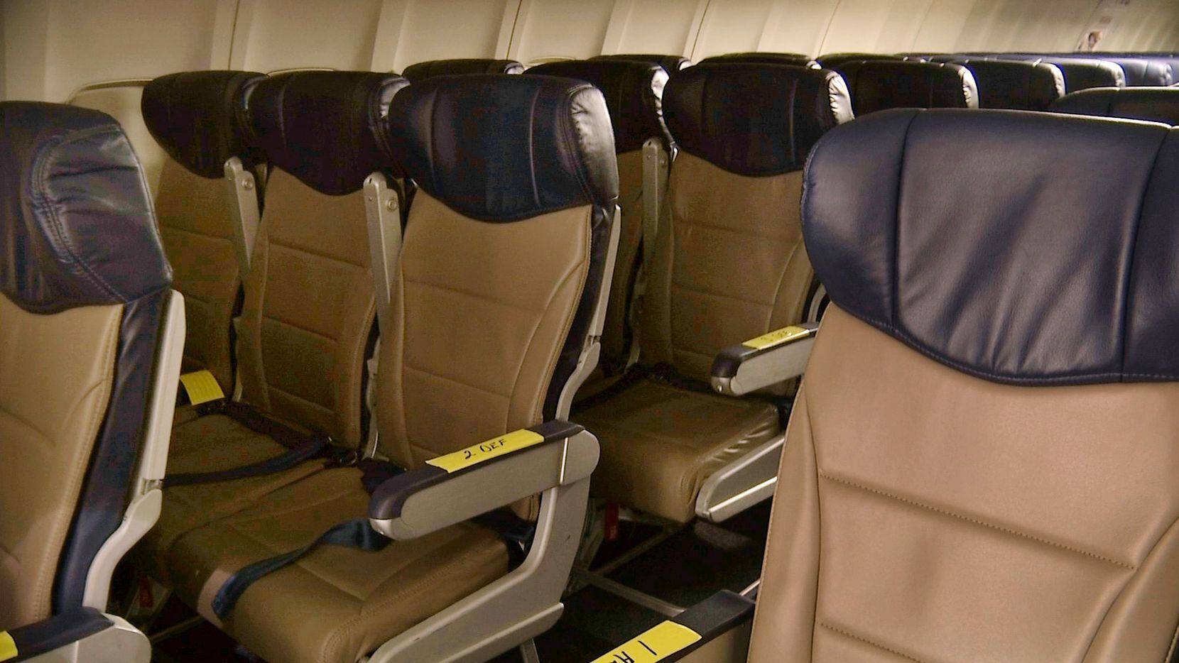 It S No Longer Safe To Recline Your Airplane Seat