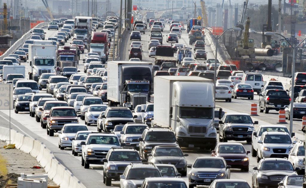 Auto emissions in Dallas-Fort Worth have more than doubled since 1990, analysis finds - The Dallas Morning News