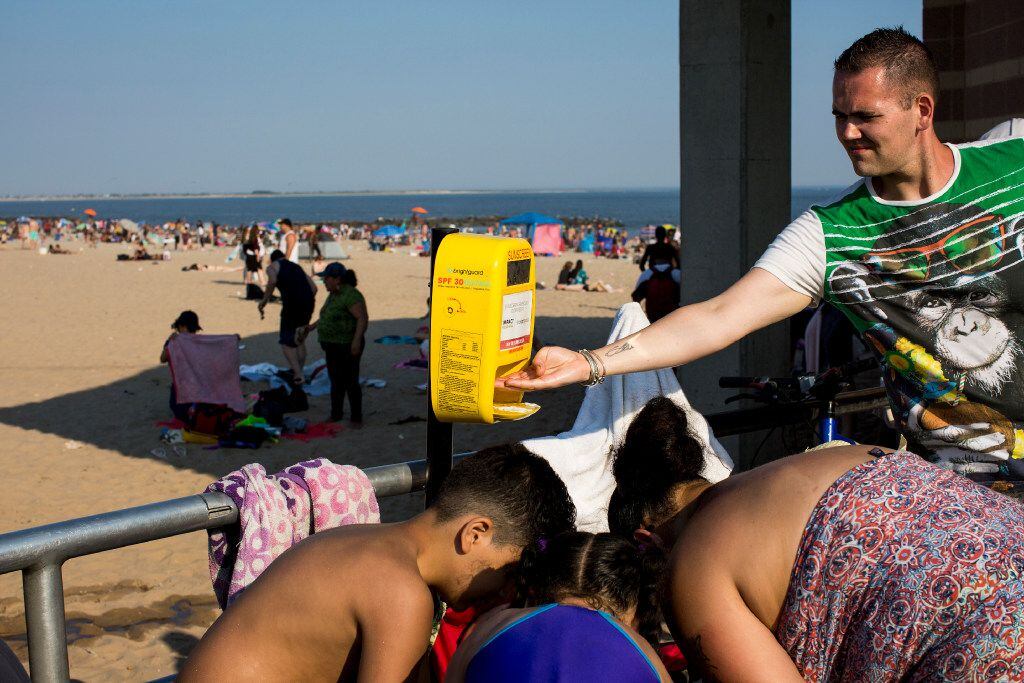 New York City has placed 100 free sunscreen dispensers at 27 locations at beaches and one fishing pier, part of a pilot program adopted by the Parks Department to help prevent skin cancer. 
