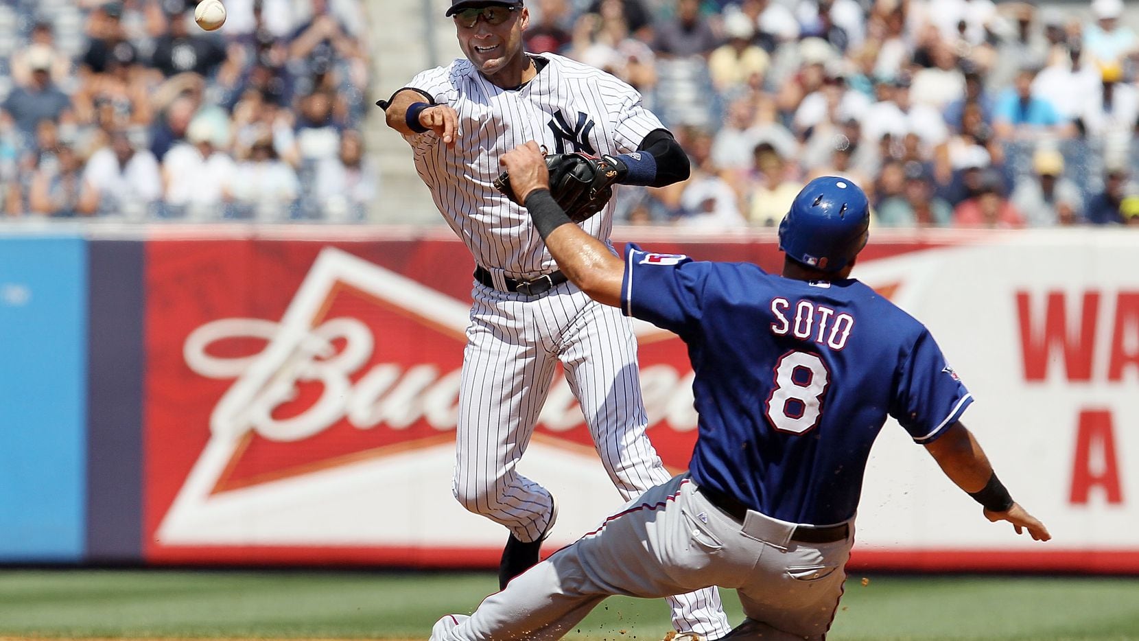Derek Jeter cubrió las paradas cortas de los Yankees de Nueva York por 20 temporadas.