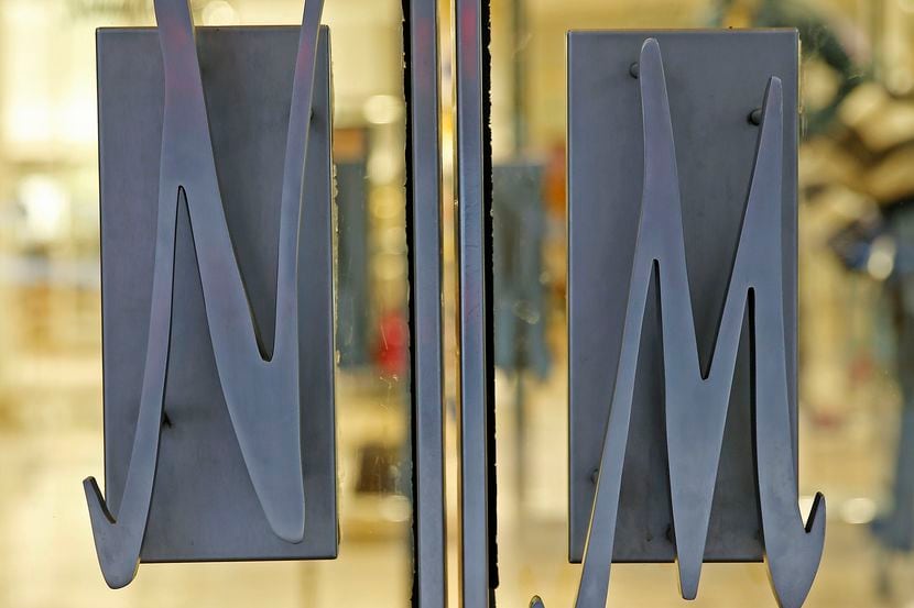Neiman Marcus becomes 2nd major retailer to seek Chapter 11