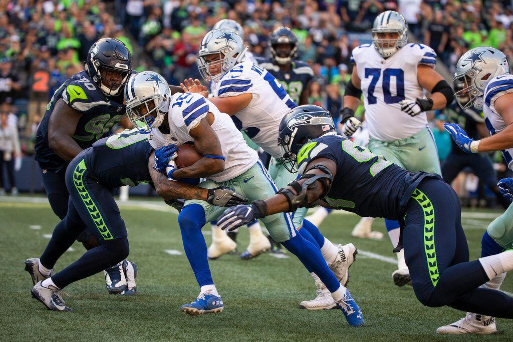 Dallas Cowboys wide receiver Tavon Austin (10 scores on a 3-yard pass from quarterback Dak...
