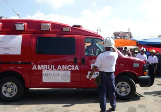 Paisanos Unidos, de Austin, ayudó a la compra y equipamiento de una ambulancia en...