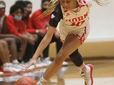 Mesquite Horn guard Da'Lonna Choice (10) steps in to make a steal during first half action...