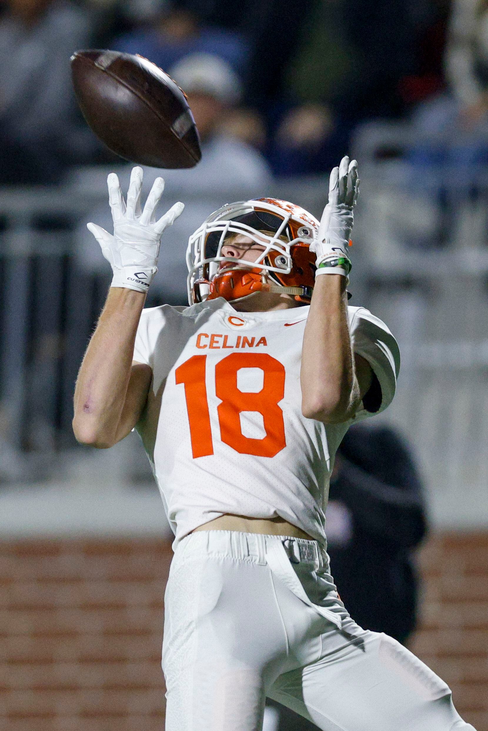 Celina wide receiver Brower Nickel (18) catches a touchdown pass during the second half of...