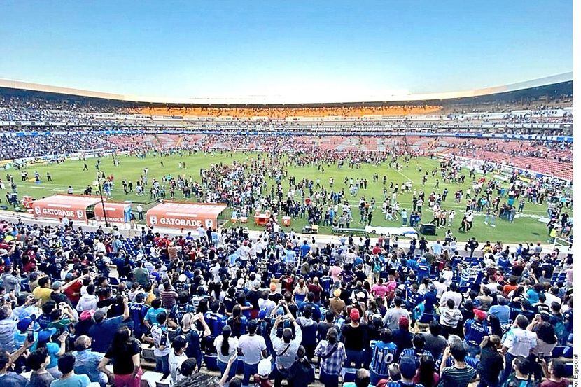 El Estadio Corregidora, casa de los Gallos Blancos de Querétaro se encuentra suspendido...