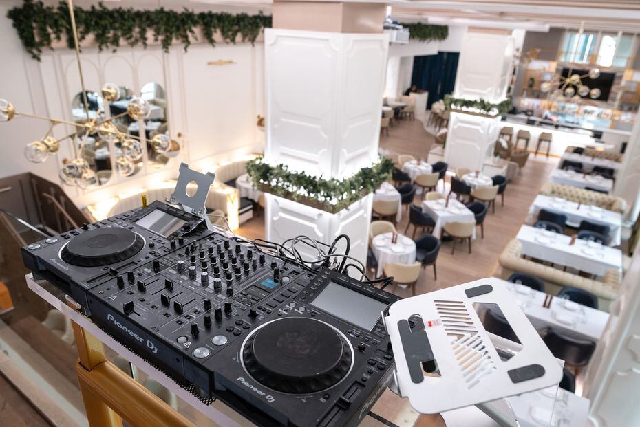 Imagine this: It's 11:30 p.m., and from the DJ booth at Villa Azur, you can see the entire restaurant dancing and drinking while the lights flash. 