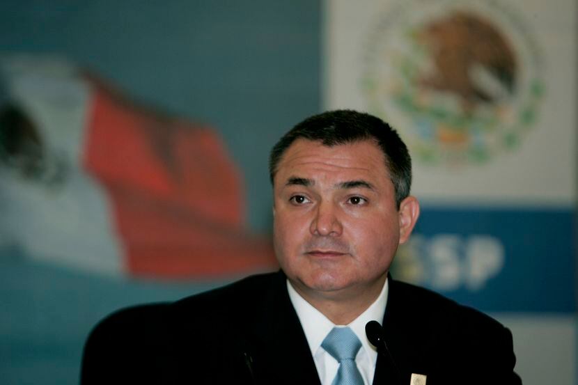 El ex secretario de Seguridad Pública del gobierno de Felipe Calderón fue arrestado el...