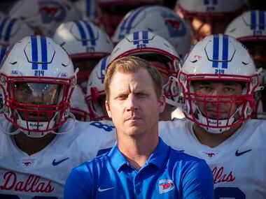 SMU head coach Rhett Lashlee waits in the tunnel with his team before taking the field for...