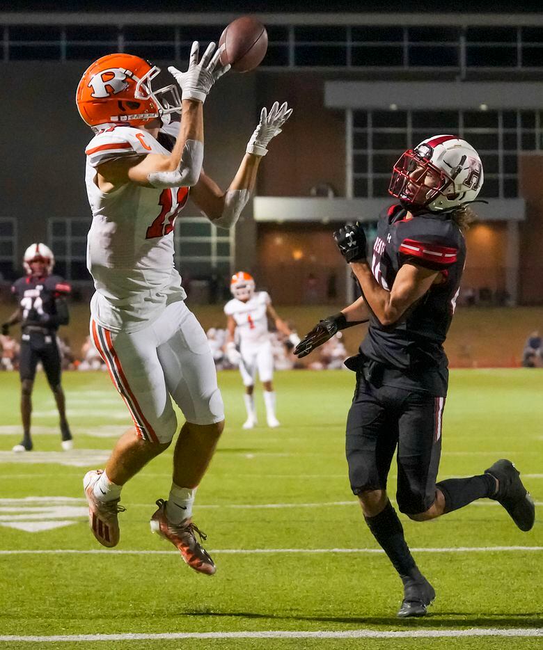 Rockwall wide receiver Caden Marshall (11) catches a 35-yard touchdown pass as...