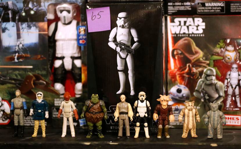 Figuras de colección de Star Wars en el North Dallas Toy Show (Jae S. Lee/DMN)