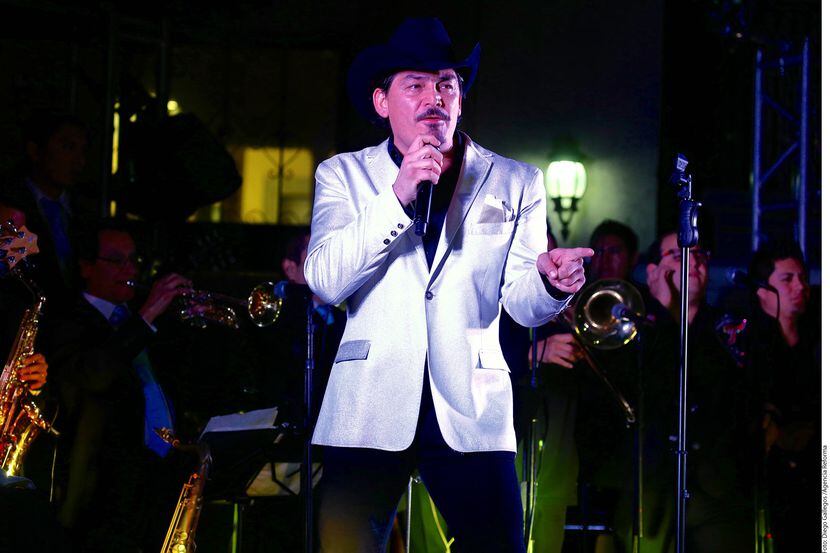El cantante José Manuel Figueroa no niega que le ha afectado bastante la nueva polémica en...