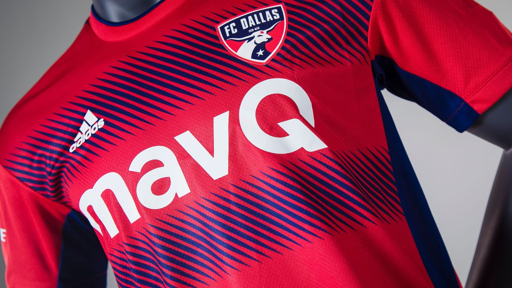 FC Dallas presenta su nuevo uniforme para la temporada 2022 del