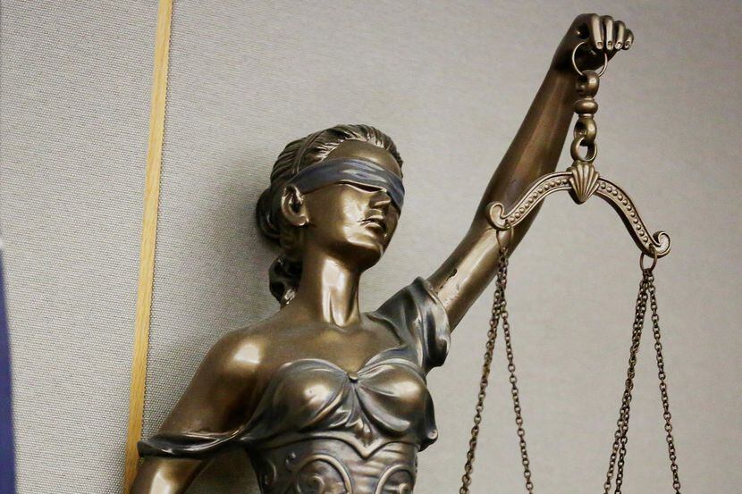 Un hombre fue sentenciado por tratar de tener sexo con una adolescente.
