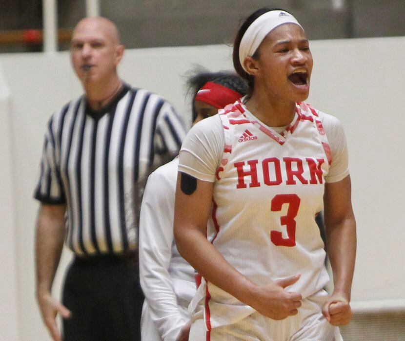 Mesquite Horn guard Jasmine Shavers (3) lets out a yell after drawing a foul during first...