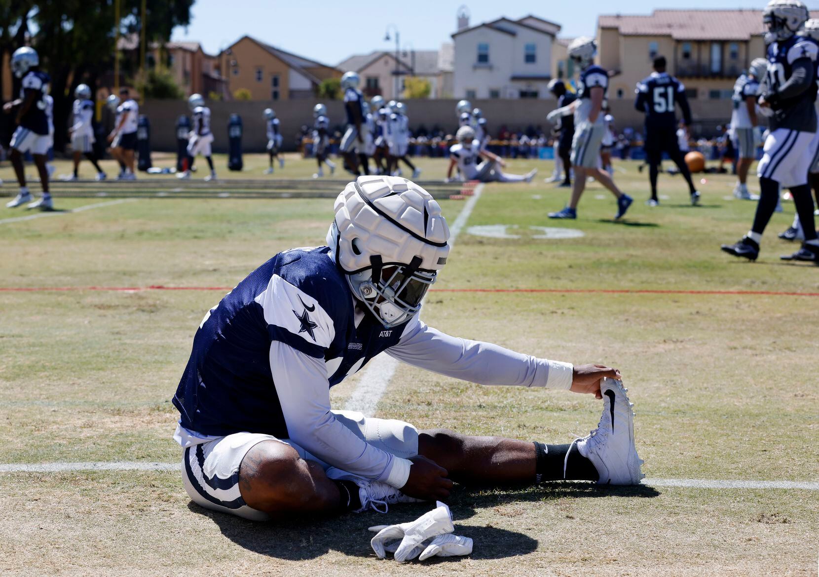 Cowboys camp photos: Hold the L! Leighton Vander Esch and Micah