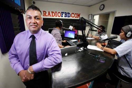 Pedro Diosdado, dueño de Radio FBD, durante el show “El Vkero y su Banda”, en Dallas. BEN...