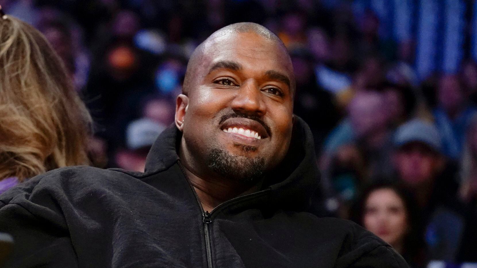 Kanye pierde contrato por antisemitas; ahora es Adidas