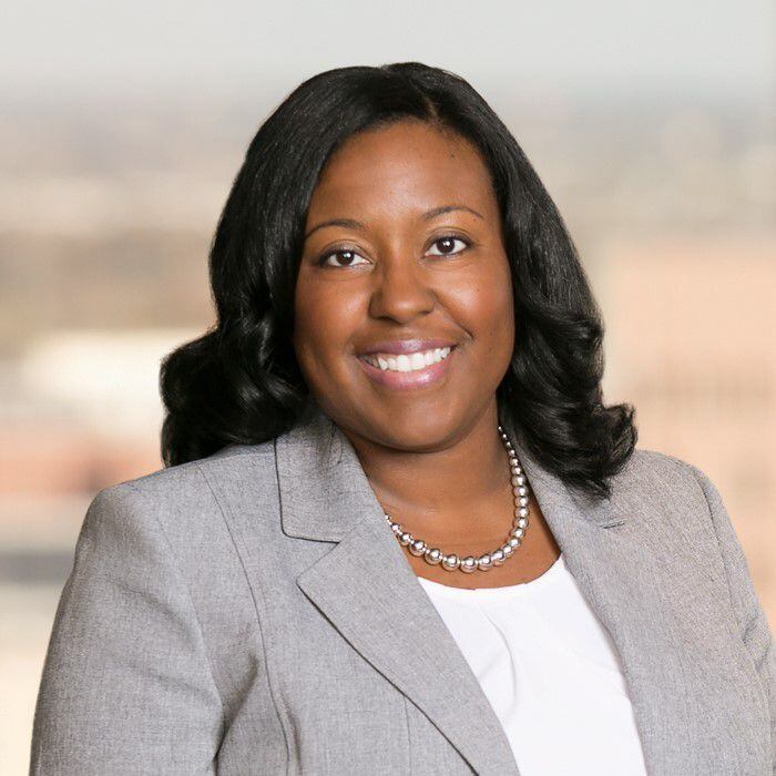 Jamila Brinson, es abogada especialista en Derecho Laboral y de Empleo de la firma Jackson...