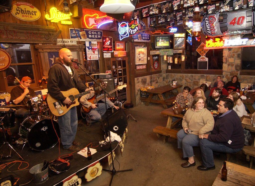 Best In Dfw Boot Scoot At The Top 10 Country Music Spots In Town