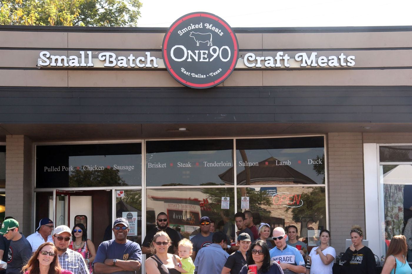 One90 Smoked Meats had its grand opening in East Dallas on October 4, 2015. 