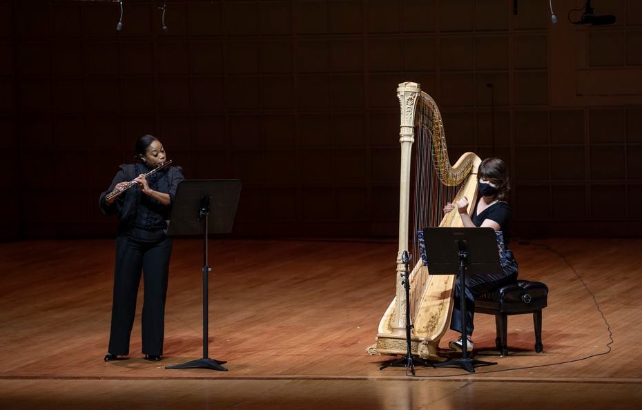 Ebonee Thomas (flute) and Emily Levin (harp) perform Valerie Coleman's 'Fanmi Imèn' during...