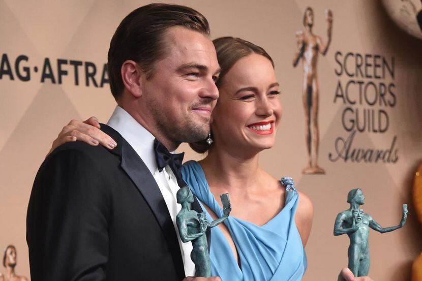 Leonardo DiCaprio y Brie Larson ganaron el galardón al mejor actor en los SAG Awards, lo que...