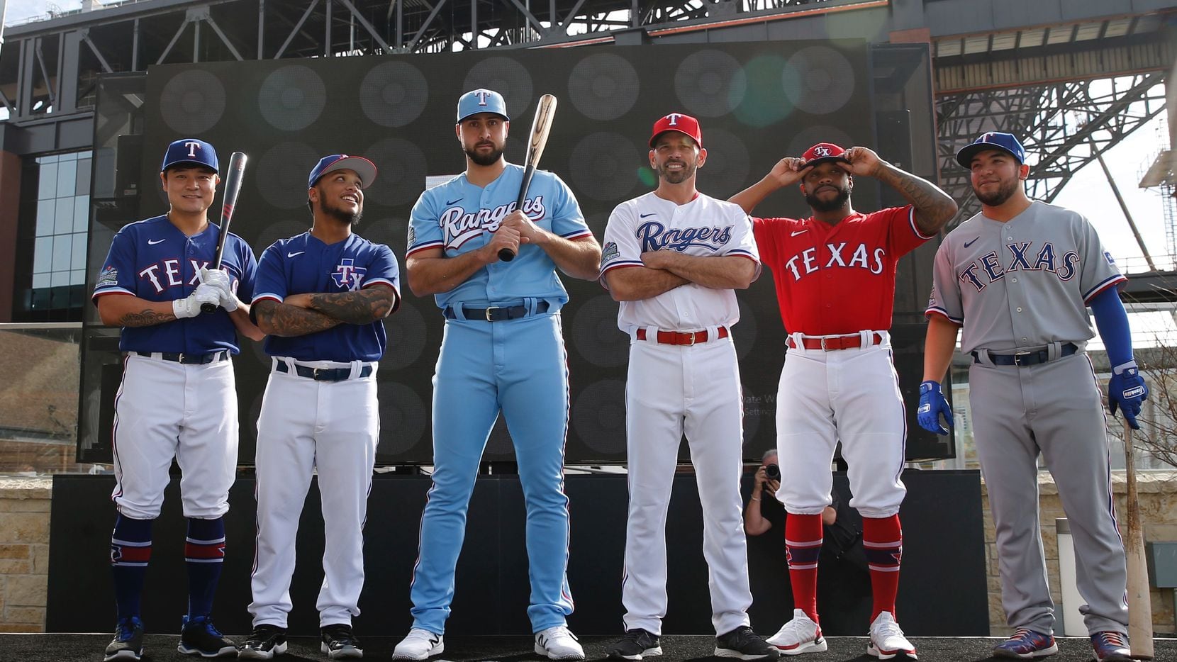 MLB Uniform Thread Which ones are good, need to go throwback, or