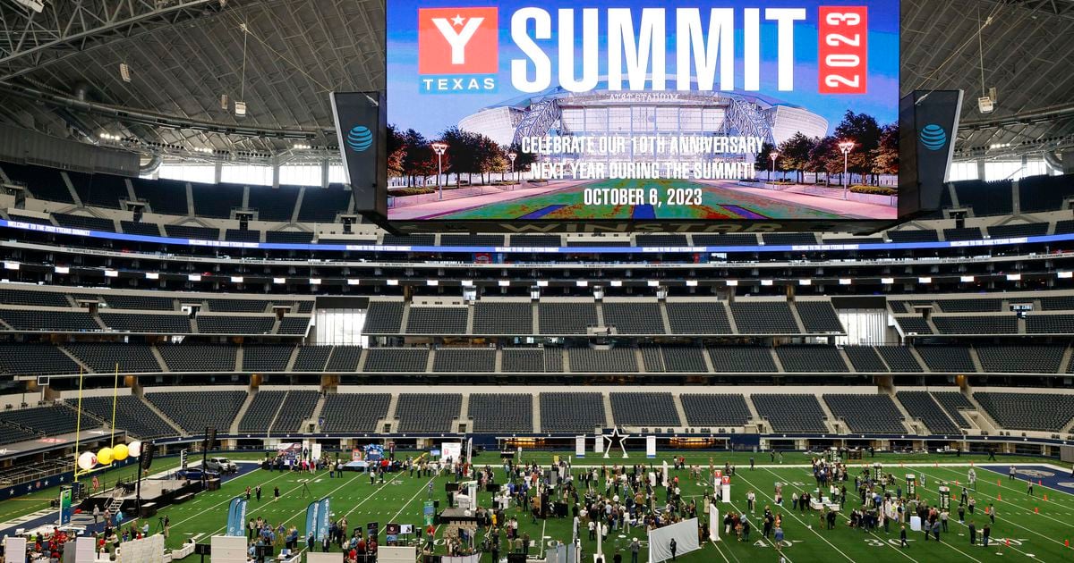 Business leaders, students flock to AT&T Stadium for showcase of Texas’ massive economy