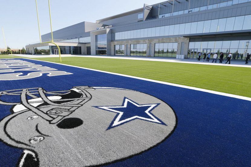 Los Cowboys de Dallas abren sus puertas a las cámaras de HBO para la serie Hard Knocks.
