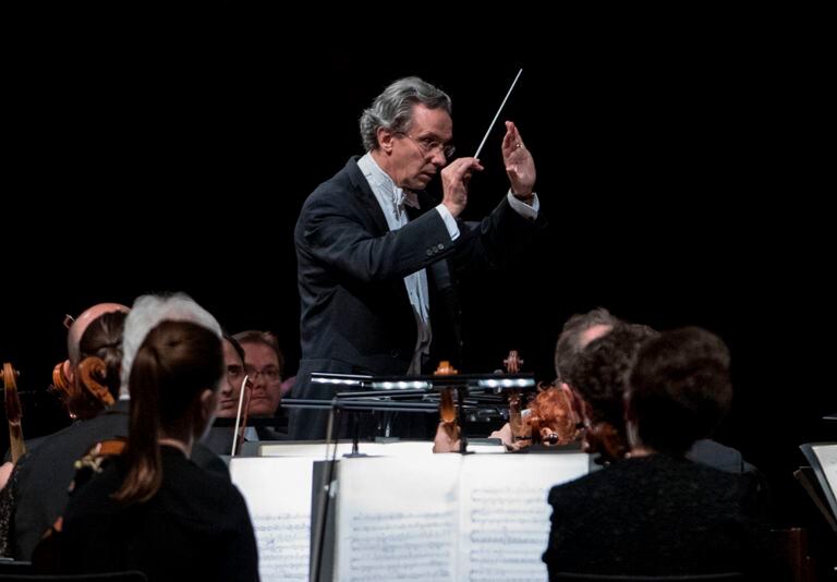 El italiano Fabio Luisi ha sido designado nuevo director musical de la Orquesta Sinfónica de...