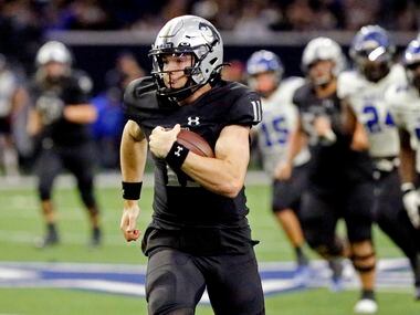Guyer High School quarterback Jackson Arnold (11) set up the final touchdown of the game...