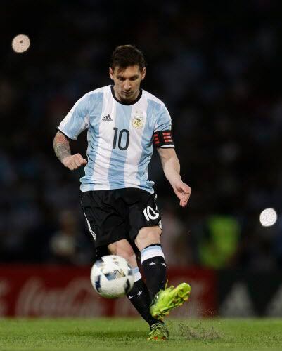 Messi es el capitán de la selección argentina. Foto AP