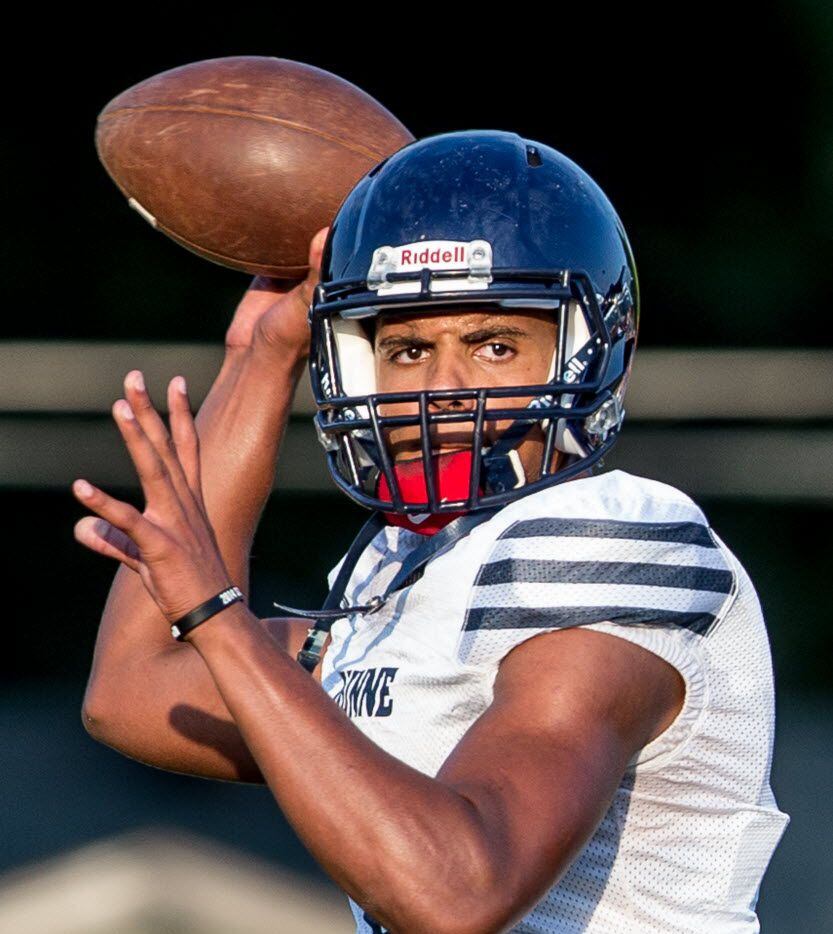 Bishop Dunne QB Caleb Evans fills some big shoes -- and makes his own