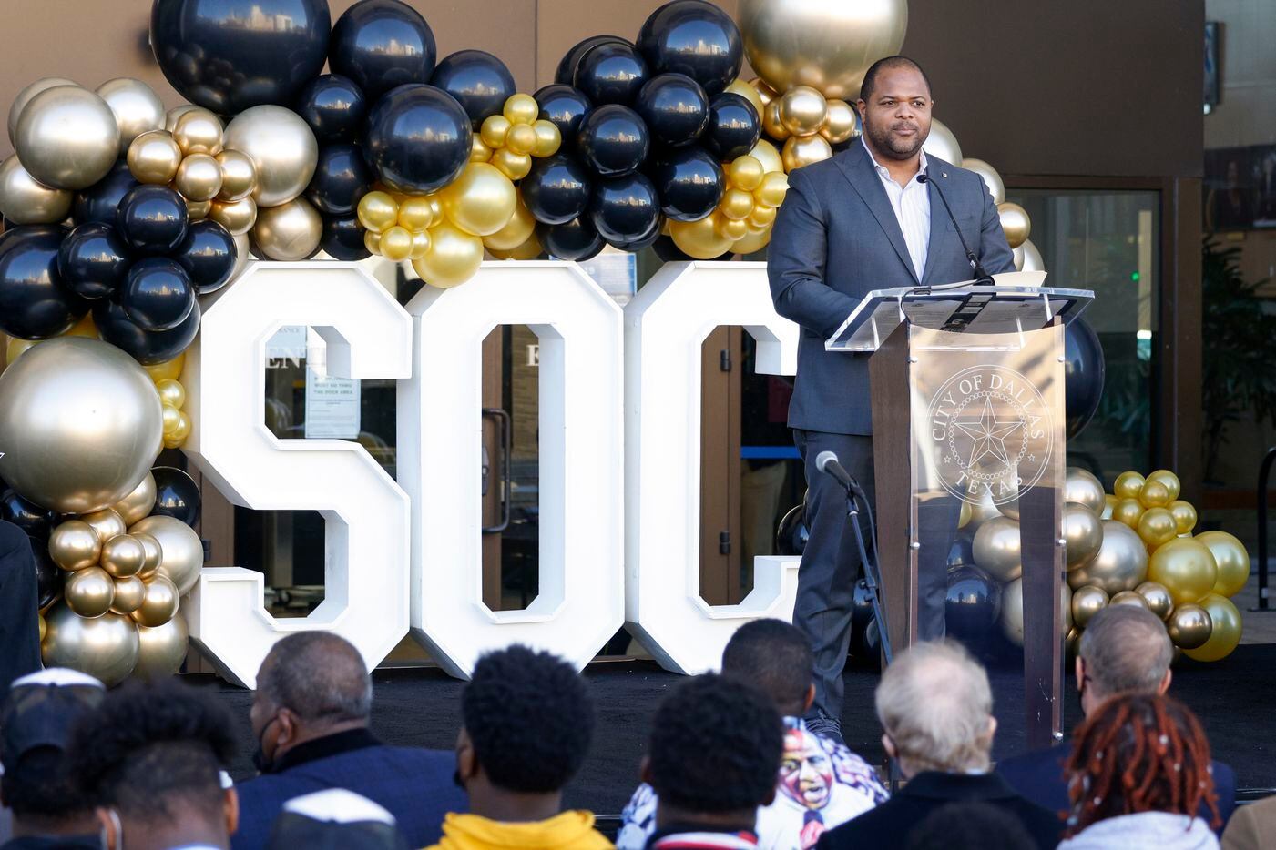 Dallas Mayor Eric Johnson speaks during a ceremony recognizing South Oak Cliff’s UIL Class 5A Division II football state championship at Dallas City Hall in Dallas, on Wednesday, Jan. 12, 2022.