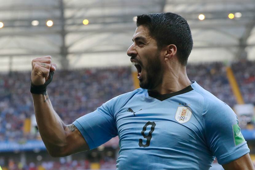 Luis Suárez y la selección de Uruguay se metieron a los octavos de final del Mundial de...