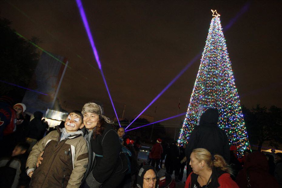 Dallas Cowboys to host 6th Annual Christmas at the Star events &  festivities - North Texas e-News