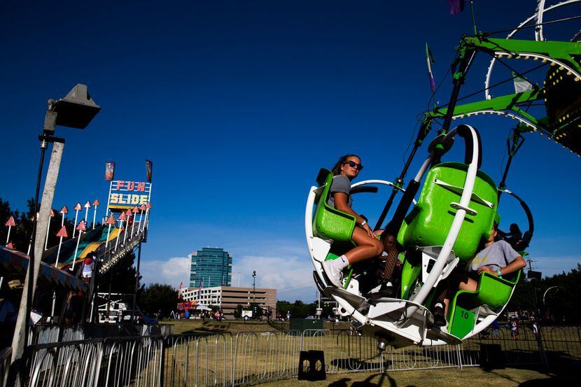 El carnaval de Kaboom Town! y ortos festivales regresarán a Addison este año. Entre los...