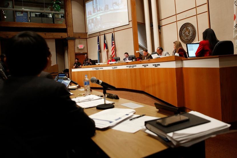 Dallas Tarrant counties locked in power struggle over costly courts