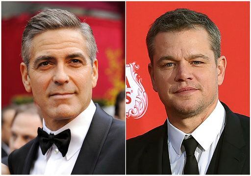 En esta combinación de fotos, George Clooney, a la izquierda, llega a la ceremonia de los...