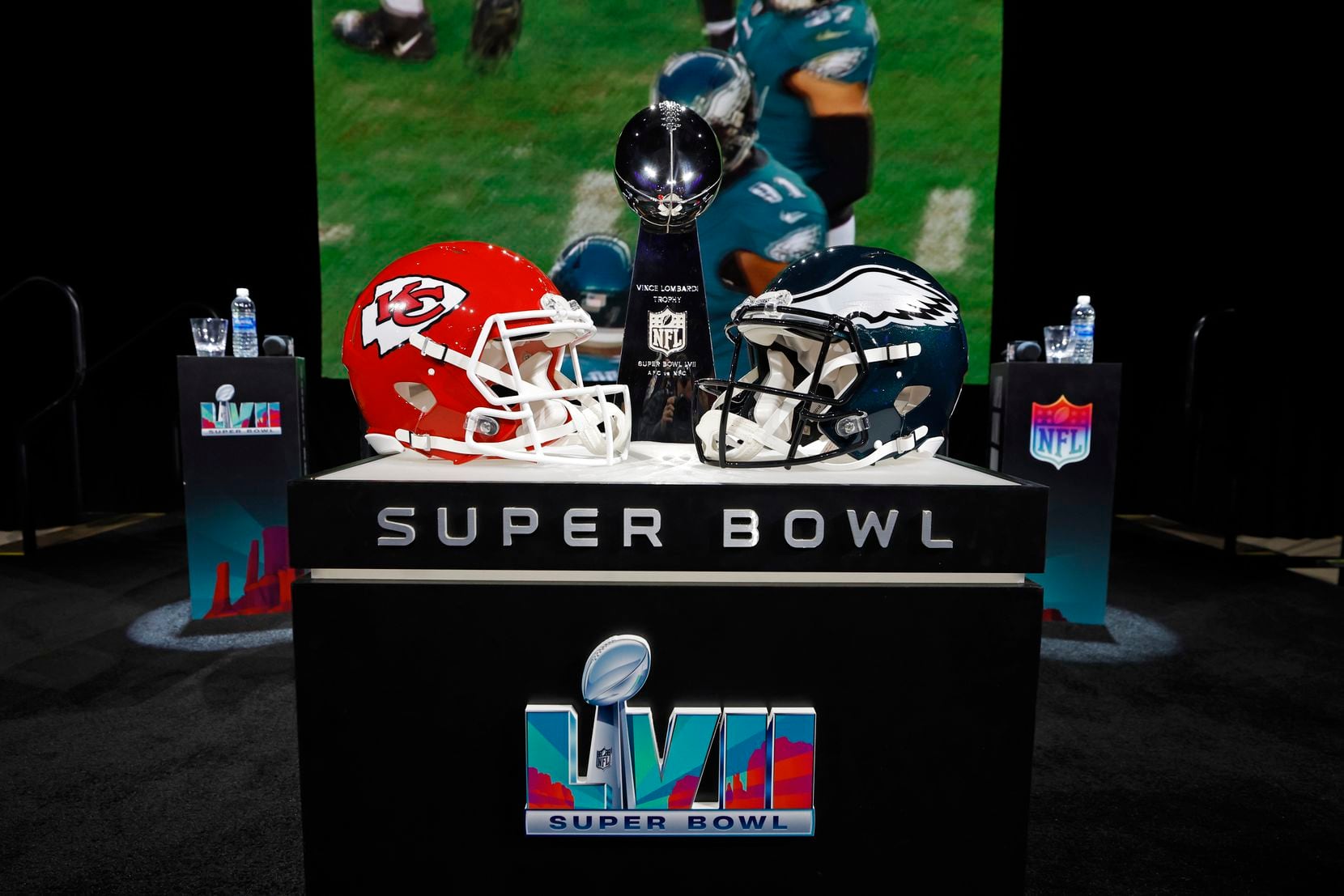 Super Bowl 2023 picks: Clear favorite emerges for Chiefs, Eagles game