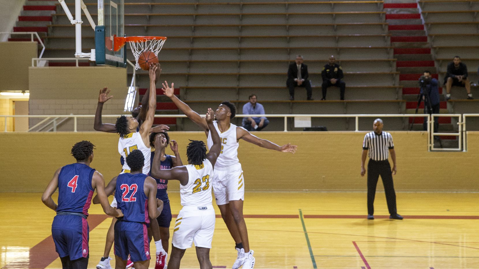 The resumption of the boys basketball game between South Oak Cliff and Kimball plays out...