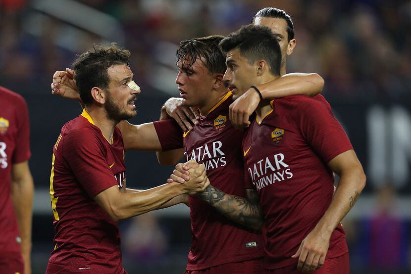 Jugadores de la Roma celebran el triunfo 4-2 sobre Barça en Arlington en 2018. (Foto Al Día).