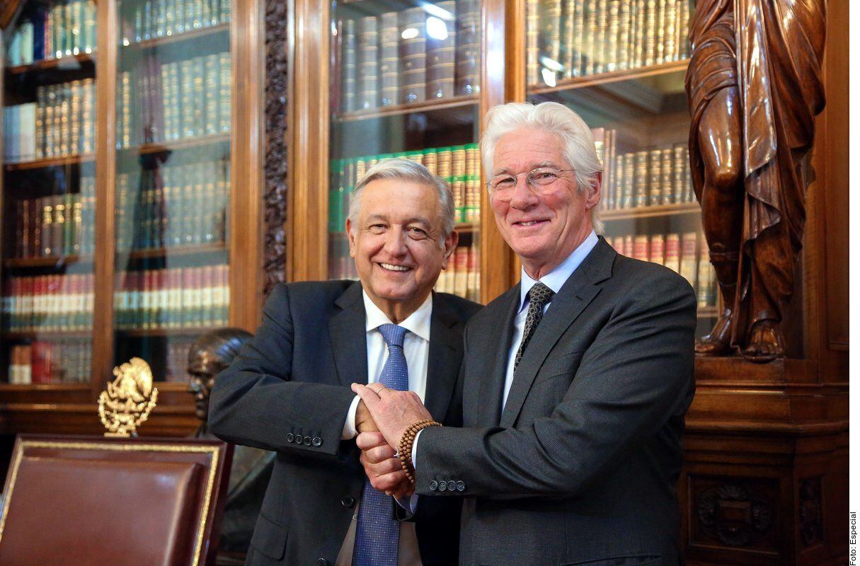 El Presidente se reunió con al actor Richard Gere en Palacio Nacional/ AGENCIA REFORMA 
